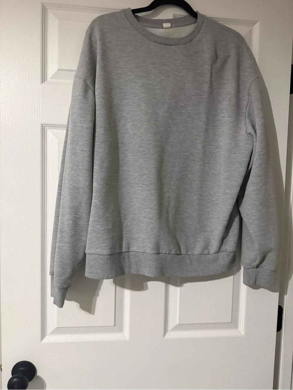 ALO Yoga “ Chill “ Sweatshirt
